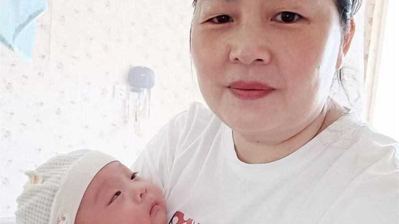 婴儿游泳洗澡一体机多少钱一台